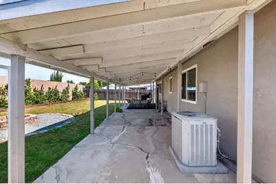 7920 Deer Water Drive, Sacramento, CA 95823 - Photo 43
