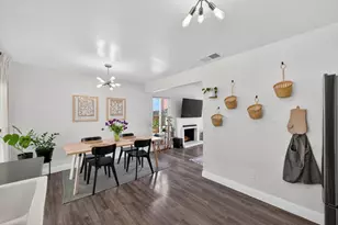 7920 Deer Water Dr, Sacramento, CA 95823 - Photo 17