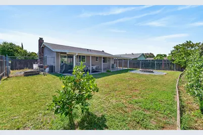 7920 Deer Water Drive, Sacramento, CA 95823 - Photo 37