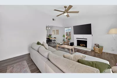 7920 Deer Water Drive, Sacramento, CA 95823 - Photo 7