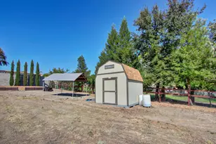 3840 Valle Vista Rd, Carmichael, CA 95608 - Photo 11