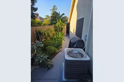 5131 Olivehurst Way, Elk Grove, CA 95758 - Photo 15