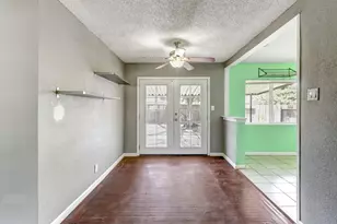 4940 Whittier Dr, Sacramento, CA 95820 - Photo 9