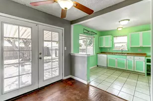 4940 Whittier Dr, Sacramento, CA 95820 - Photo 13