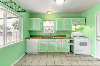 4940 Whittier Drive, Sacramento, CA 95820 - Photo 15
