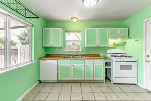 4940 Whittier Dr, Sacramento, CA 95820 - Photo 15