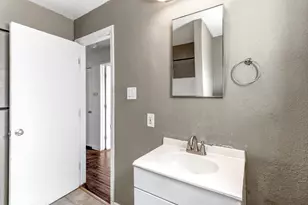 4940 Whittier Dr, Sacramento, CA 95820 - Photo 25