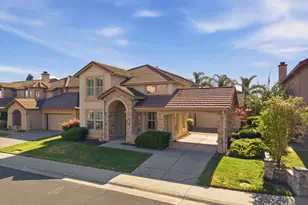 10140 Brenna Way, Elk Grove, CA 95757 - Photo 3