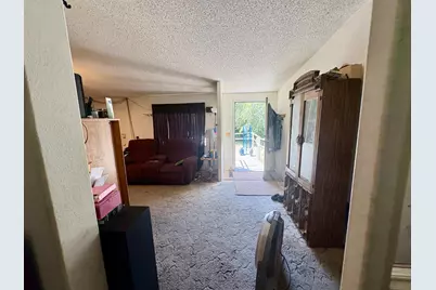 1547 S Adelbert Avenue, Stockton, CA 95215 - Photo 15