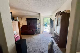 1547 S Adelbert Ave, Stockton, CA 95215 - Photo 15
