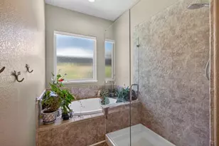 1845 Greywood Cir, Roseville, CA 95747 - Photo 25