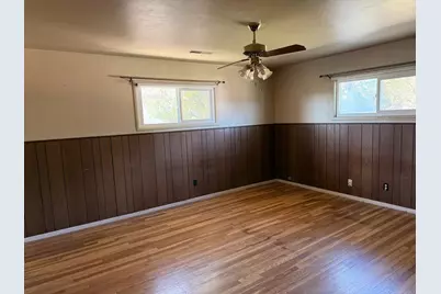 1129 Idaho Avenue, Los Banos, CA 93635 - Photo 11