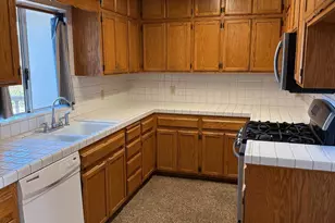 1129 Idaho Ave, Los Banos, CA 93635 - Photo 7