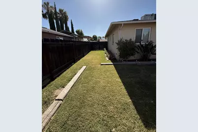 1129 Idaho Avenue, Los Banos, CA 93635 - Photo 19