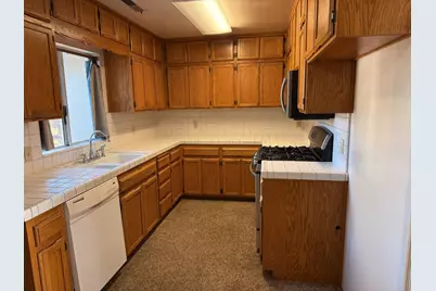 1129 Idaho Avenue, Los Banos, CA 93635 - Photo 9
