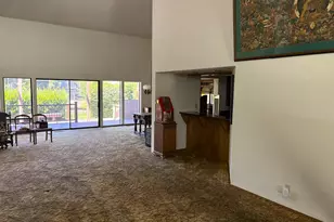 10 Lookout Ct, Sacramento, CA 95831 - Photo 9