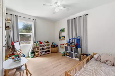 34 E Alpine Avenue, Stockton, CA 95204 - Photo 17