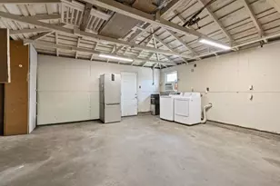 34 E Alpine Ave, Stockton, CA 95204 - Photo 17
