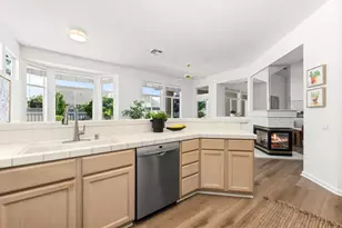 7564 Locomotive Ln, Roseville, CA 95747 - Photo 5