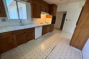 227 Sepulveda Dr, Stockton, CA 95210 - Photo 7