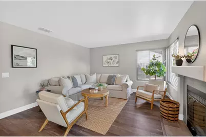 9370 Framington Way, Elk Grove, CA 95758 - Photo 17