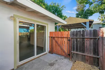 4126 7th Avenue, Sacramento, CA 95817 - Photo 21