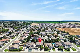9818 Black Swan Dr, Elk Grove, CA 95624 - Photo 69