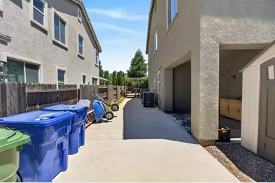 9818 Black Swan Drive, Elk Grove, CA 95624 - Photo 65