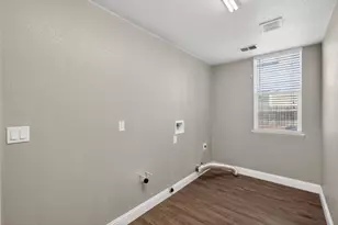 9818 Black Swan Dr, Elk Grove, CA 95624 - Photo 29