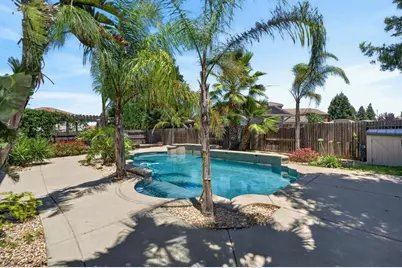 9818 Black Swan Drive, Elk Grove, CA 95624 - Photo 55