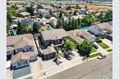 9818 Black Swan Drive, Elk Grove, CA 95624 - Photo 67