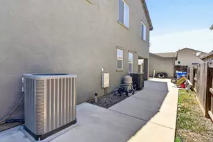 9818 Black Swan Dr, Elk Grove, CA 95624 - Photo 63