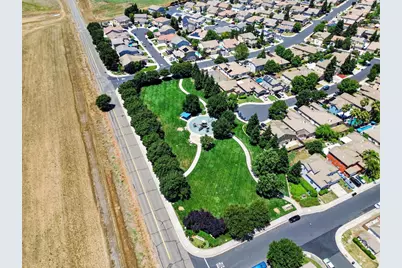 9472 Rhone Valley Way, Elk Grove, CA 95624 - Photo 75