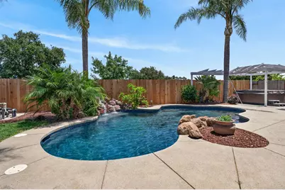 9472 Rhone Valley Way, Elk Grove, CA 95624 - Photo 61
