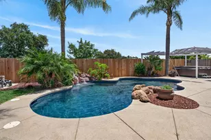 9472 Rhone Valley Way, Elk Grove, CA 95624 - Photo 61