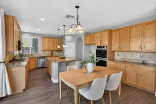 9472 Rhone Valley Way, Elk Grove, CA 95624 - Photo 21