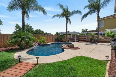 9472 Rhone Valley Way, Elk Grove, CA 95624 - Photo 65