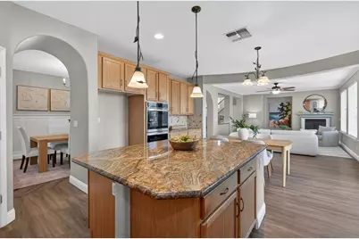 9472 Rhone Valley Way, Elk Grove, CA 95624 - Photo 27