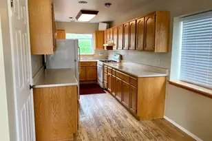 4649 V St, Sacramento, CA 95817 - Photo 3