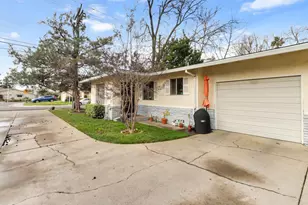 2731 57th St, Sacramento, CA 95817 - Photo 3