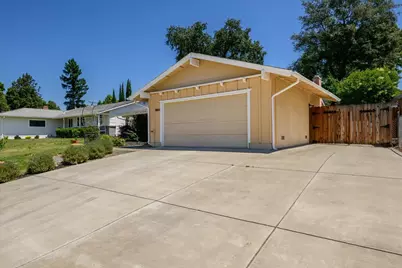 5034 Robander Street, Carmichael, CA 95608 - Photo 33