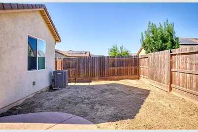 1020 Narada Way, Livingston, CA 95334 - Photo 27