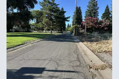 1335 Honor Oak Lane, Yuba City, CA 95993 - Photo 5