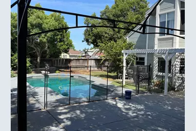 8700 Brittany Park Drive, Sacramento, CA 95828 - Photo 19