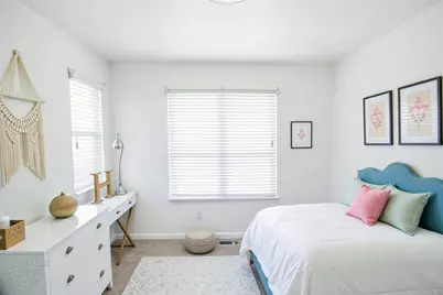 8558 Maple Hall Drive, Sacramento, CA 95823 - Photo 29