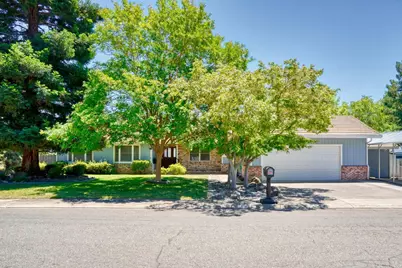 10012 Plaza De Oro Drive, Oakdale, CA 95361 - Photo 1