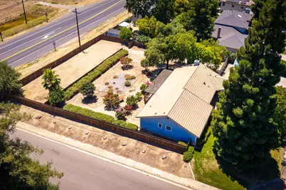 10012 Plaza De Oro Drive, Oakdale, CA 95361 - Photo 35