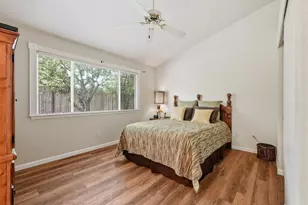 9196 Morgan Point Ct, Elk Grove, CA 95624 - Photo 21