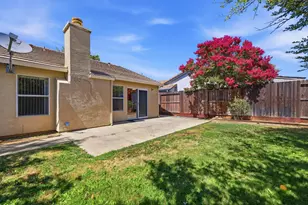 9196 Morgan Point Ct, Elk Grove, CA 95624 - Photo 33