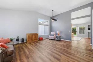 9196 Morgan Point Ct, Elk Grove, CA 95624 - Photo 7